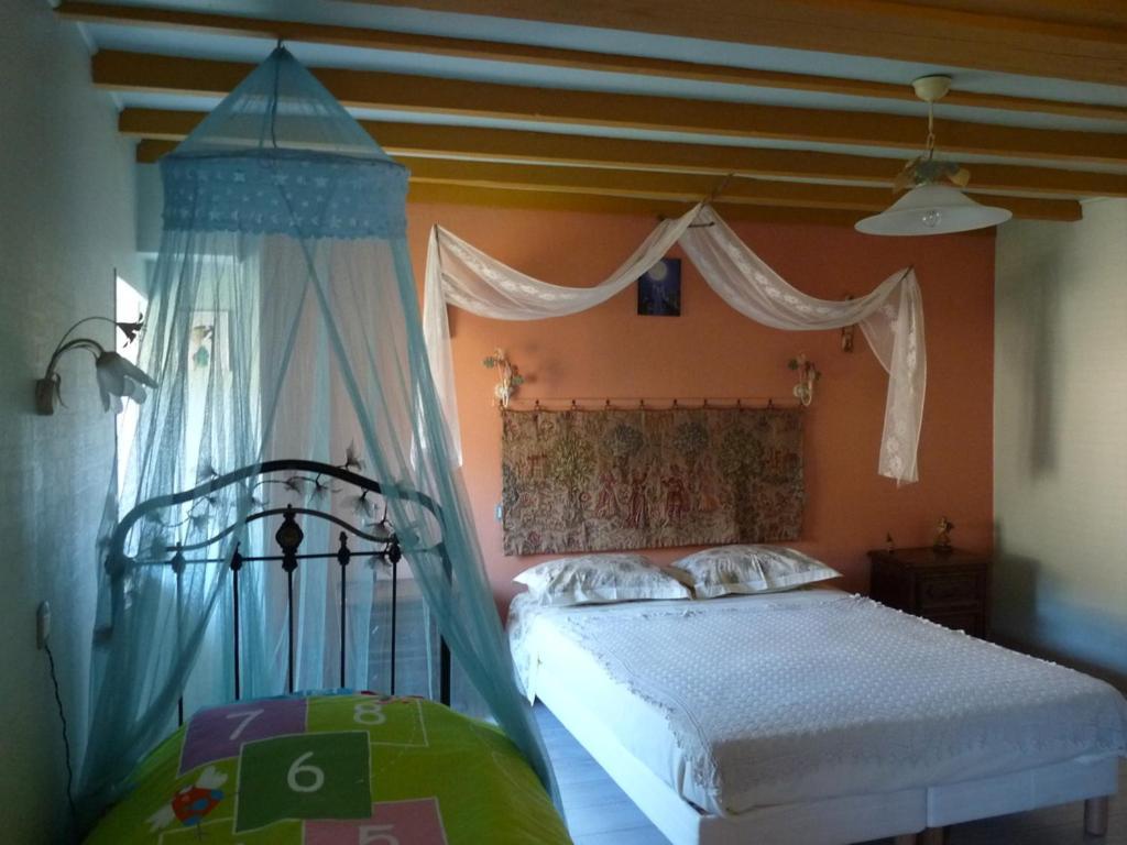 Au Val Des Meuris Bed and Breakfast Taintrux Εξωτερικό φωτογραφία